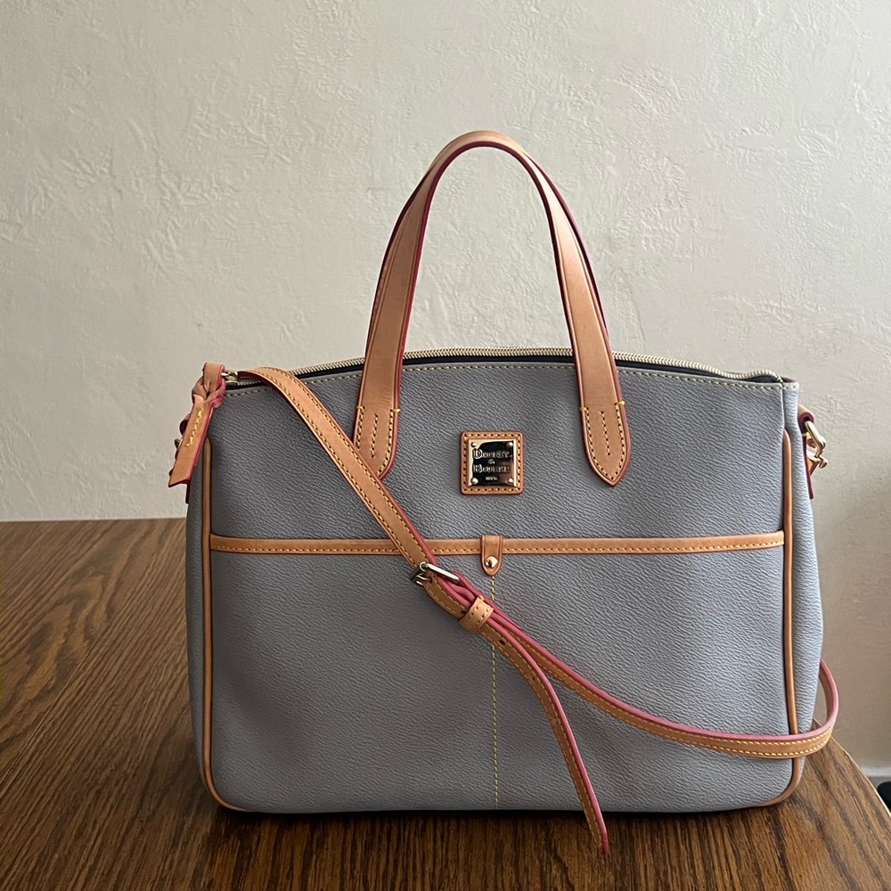 Dooney & Bourke Tote Handbag Purse Bag